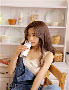 李英爱 三级
